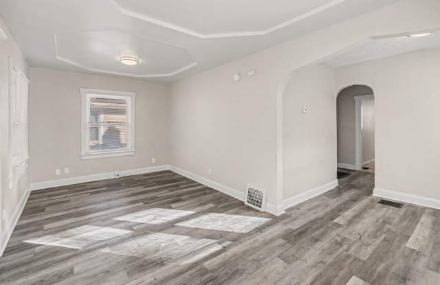 Beautiful 2 Bedroom 1 Bathroom house in Kansas City!