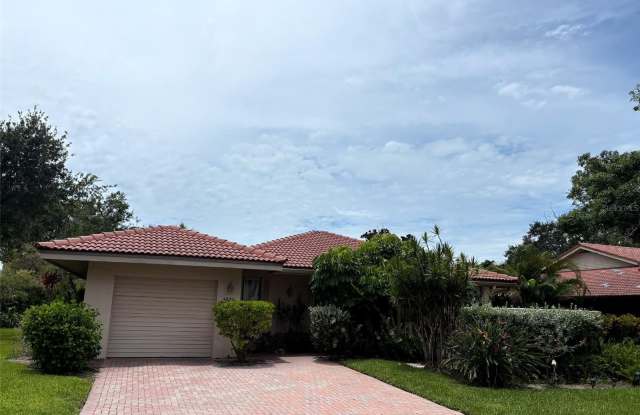 Photo of 4870 KESTRAL PARK CIRCLE