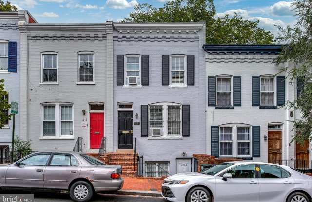 Photo of 1211 33RD Street NW unit: 2
