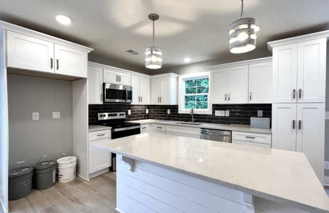 For Lease - 3 Bed, 2.5 Bath, 1515sqft Townhome, Lebanon, TN
