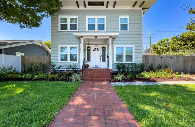 134 22nd Avenue North
