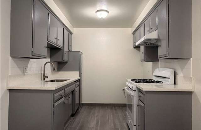 908 S Marguerita Avenue