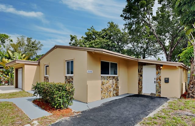 500 N 68th Ave - 500 Northwest 68th Avenue, Hollywood, FL 33024