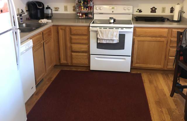 Photo of 1113 N Windsor Ave