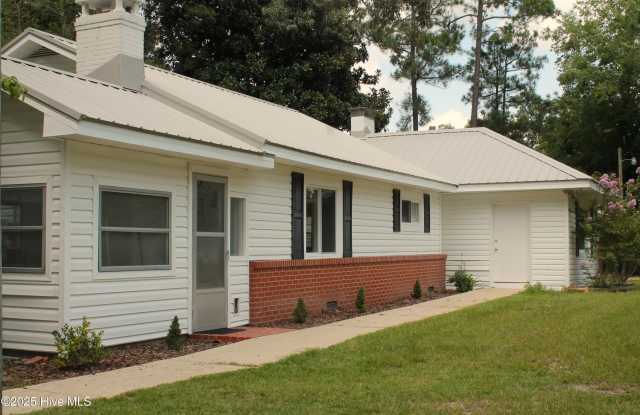 496 Holly Grove School Road