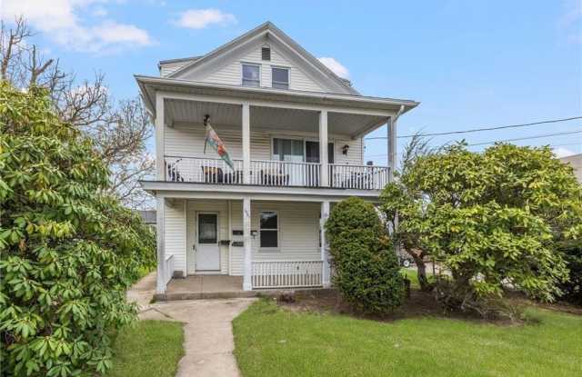 1561 Cranston Street