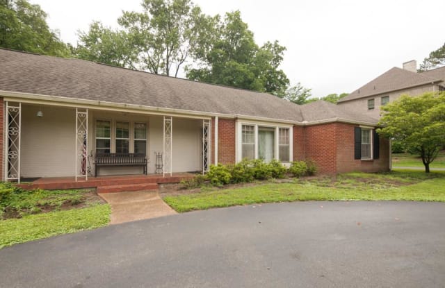 921 Evans Rd - 921 Evans Rd, Oak Hill, TN 37204