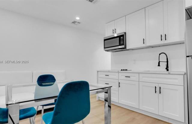 Photo of 32 Southwest 9th Street