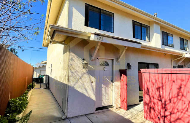 Photo of 123 North N Street - C