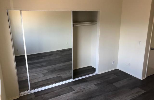 1200 N Mansfield Ave