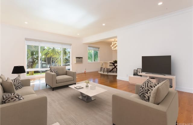 1204 N Crescent Heights - 1204 North Crescent Heights Boulevard, West Hollywood, CA 90046