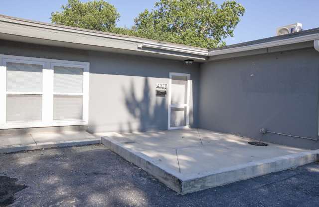 4328 State Line Road - 1