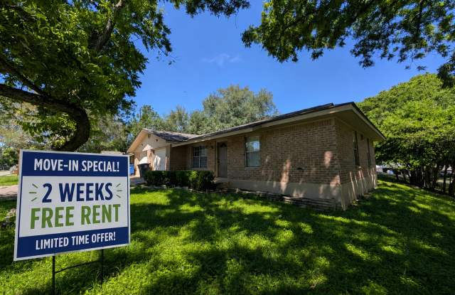 Walk to Torrey Park, and Live Minutes from Historic Gruene! 2/1/1 Duplex on a Corner Lot with Refrigerator Included! NBISD *2 weeks free rent*