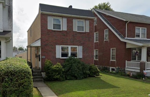 822 W 3rd St 1 - 822 West Third Street, Lansdale, PA 19446