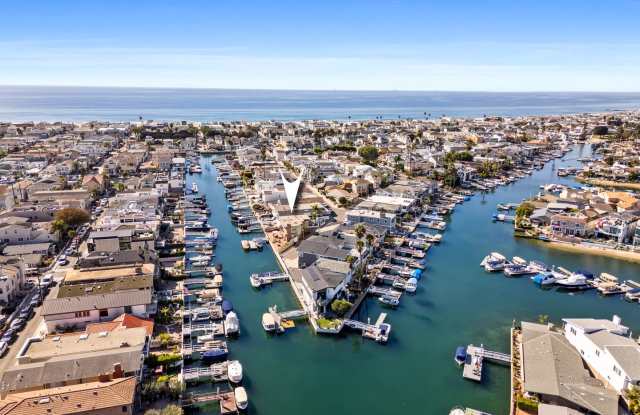 Furnished 2 Bedroom Bay Views Residence for Negotiable Term