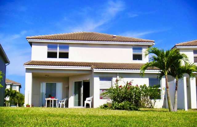 3298 TURTLE CV WEST PALM BEACH, FL 33411