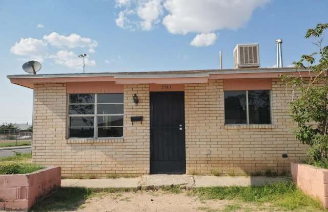 Photo of 701 HILTON Avenue