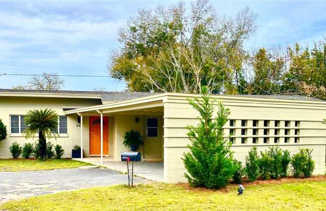 641 S LAKEMONT