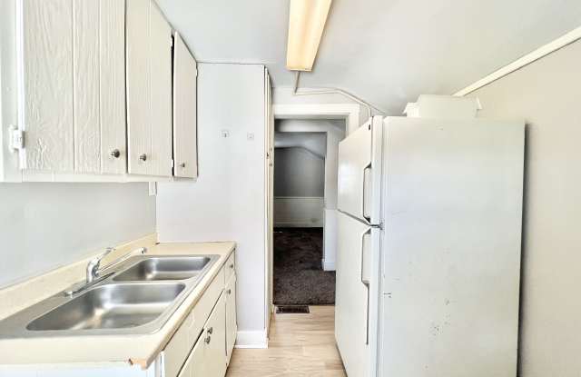 327 Center Avenue - 2