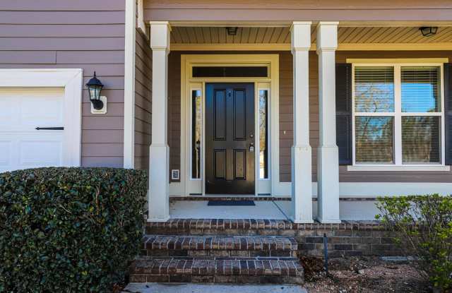 4 Bedroom 2.5 Bath in Grovetown!