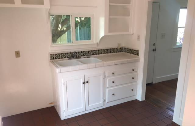 3418 Cattaraugus Ave