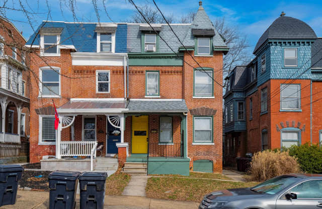 1313 w 8th st - unit 3