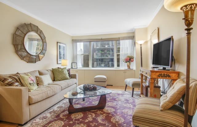 400 East 85th Street 8K 8K - 400 E 85th St, New York City, NY 10028