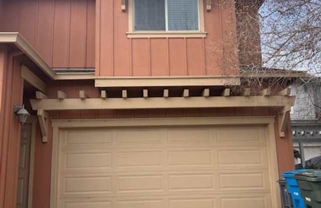 1 Bedroom ~ 1 Bath ~ Refrigerator Washer  Dryer Included ~ West Santa Rosa