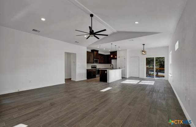 2549 Grandview Forest