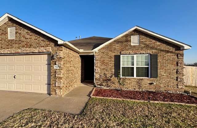 7411 South Fir Place