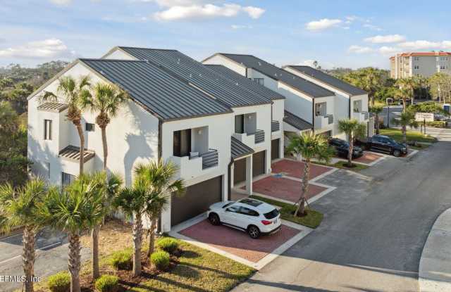 756 SPINNAKERS REACH Drive