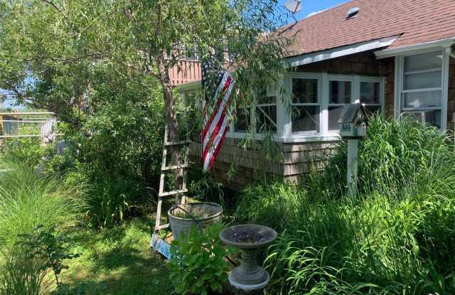 120 Bungalow Walk