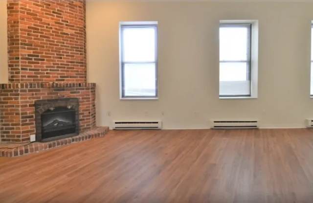 23 Saint Germain St.