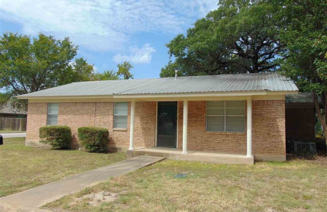 608 S Pierce - 608 South Pierce Street, Burnet, TX 78611