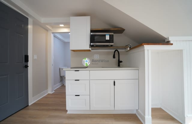 142 Dorchester Street