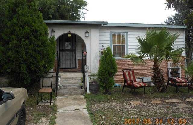 Photo of 207 BRADFORD AVE