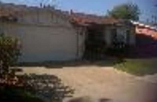 25179 Kay Ave