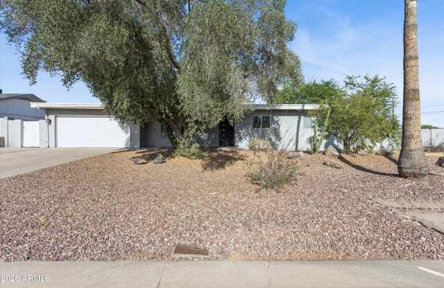 13801 N 56th Place