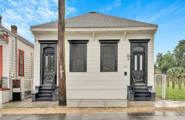 1616 ANNETTE Street