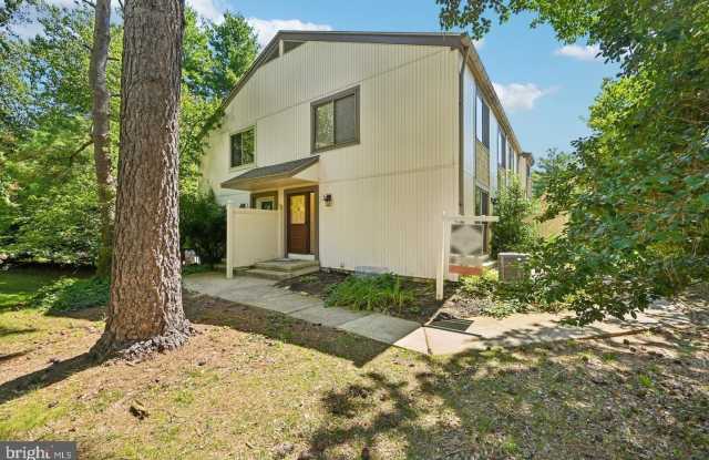 5 DENDRON Court unit: 36-5