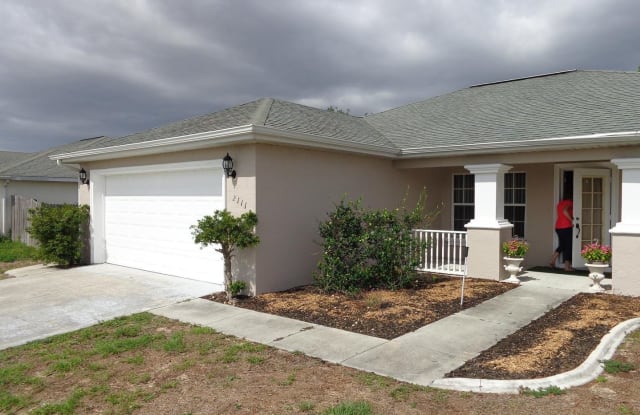 2111 NE 2nd Ave - 2111 Northeast 2nd Avenue, Cape Coral, FL 33909