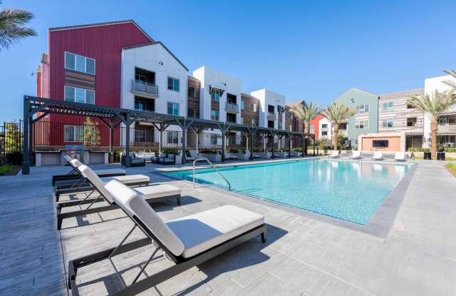 Norco Valley Square