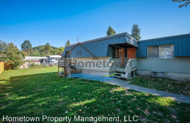 2420 N 8th St - 2420 North 8th Street, Coeur d'Alene, ID 83814