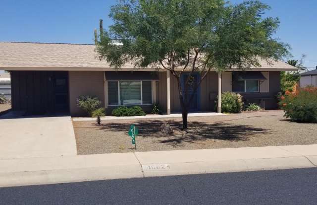 10624 W Crosby Drive - 10624 West Crosby Drive, Sun City, AZ 85351