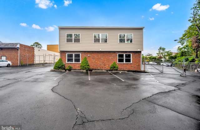 Photo of 2168 BENNETT Road