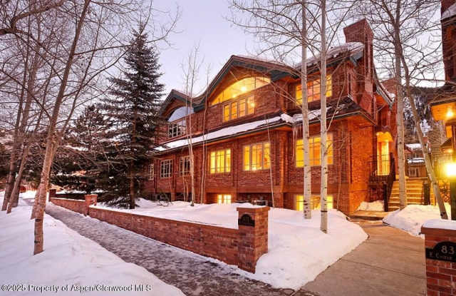 835 E Cooper Avenue unit: 4