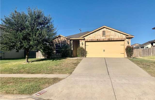 Photo of CUTE 4-bedroom 2-bathroom house HOUSING ACCEPTED!