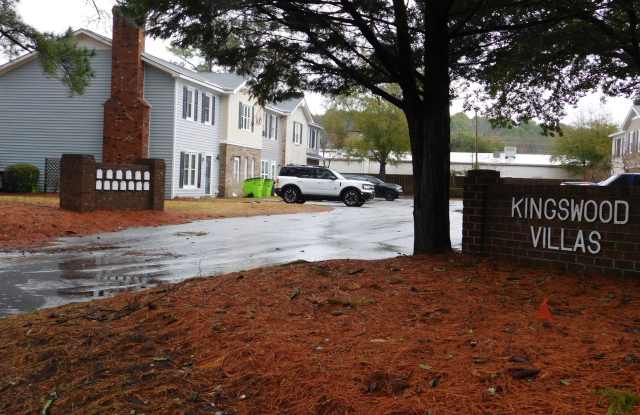 1104 Karen Drive Unit B2 -located in Kingswood Village!