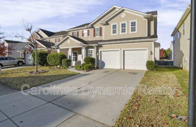 6223 Woodland Commons Drive