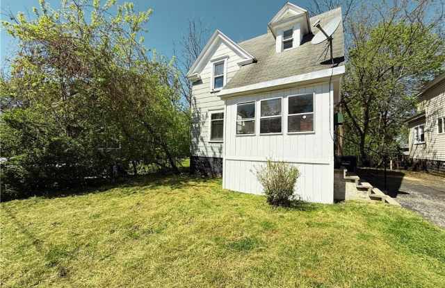 154 Seeley Avenue